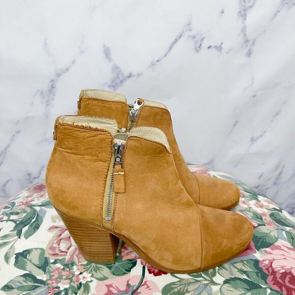 Rag & Bone | Margot Nubuck Suede Ankle Bootie | 39.5 - Picture 4 of 13